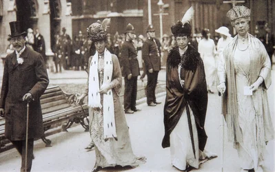 Zarina Maria Fyodorovna di Russia in visita in Gran Bretagna, 1890s