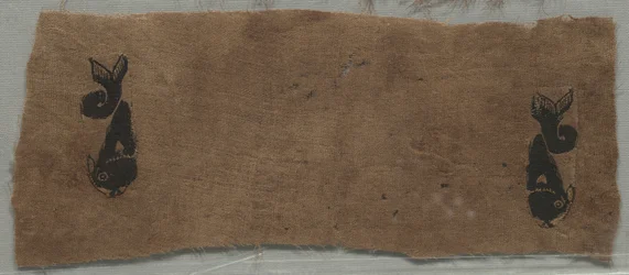 Due frammenti di una tenda: Delfini, 400-500 d.C.