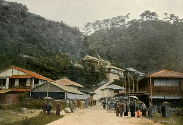 Une Rue A Nunobiki, Pres De Kobe, Una strada a Nunobiki, vicino a Kobe, 1900