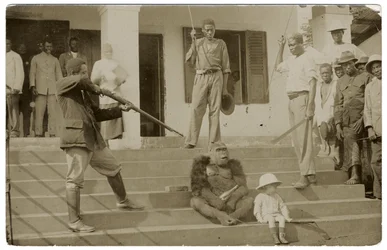 Un gorilla addomesticato, c.1910