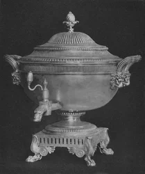 Urna presentata a Thomas Backhouse dal Comitato sulle catture americane 1806, 1928