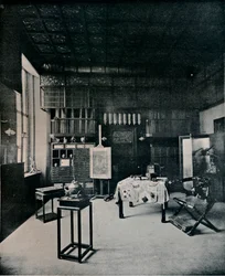 Veduta dello studio, a 25 Cadogan Gardens, c1899