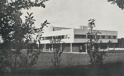 Villa a Poissy, costruita in cemento armato, 1933