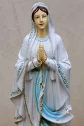 Vergine Maria, Parigi