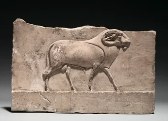 Rilievo votivo di una divinità ariete, 305-30 a.C.