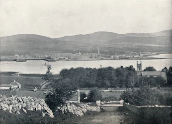 Warrenpoint - Da Omeath, sul lato opposto di Carlingford Lough, 1895