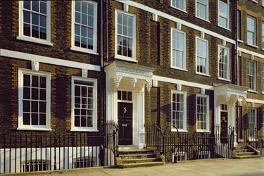 Due case in Queen Annes Gate, Westminster, Londra