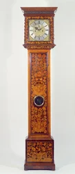 Orologio a pendolo in noce con intarsi, di Daniel Quare (1649-1712)