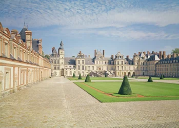 Cortile del cavallo bianco, Palazzo di Fontainebleau