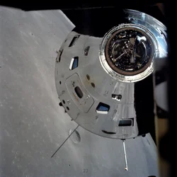 Moduli Comando/Servizio Apollo 17 fotografati dal modulo lunare in orbita