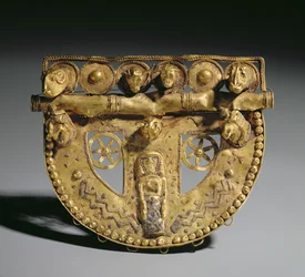 Fibbia con decorazione granulata, Periodo Orientalizzante, c.700 a.C.