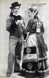 Sposi di Duimper, inizio XX secolo (cartolina)