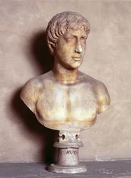 Busto di Augusto, romano (marmo)