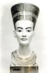 Busto della regina Nefertiti, vista frontale, copia del busto nel Museo Egizio, SMPK, Berlino