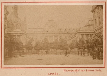 Comune di Parigi (1871): vista del Palais de Justice a Parigi dopo l