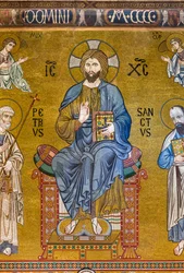 Controfacciata: mosaico "Maestà di Cristo in trono tra i Santi Pietro e Paolo", XII secolo, Cappella Palatina, Palazzo dei Normanni, Palermo, Sicilia, Italia