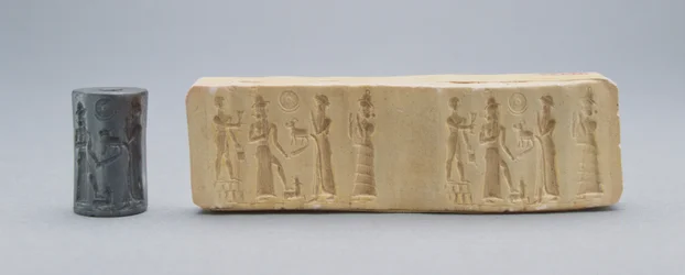 Sigillo cilindrico, mostrato con impressione in gesso, Antico Babilonese, c. XIX-XVIII a.C.