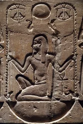 Egitto, Medamud, porta del tempio di Montu (dettaglio)