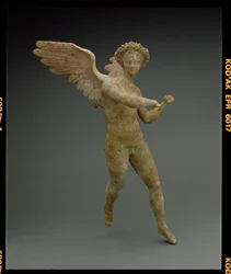 Eros in volo, figura realizzata a Myrina in Asia Minore, greco, periodo ellenistico, c.150-100 a.C.