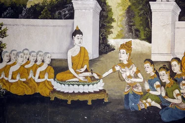 Affresco che raffigura una scena della vita del Buddha nel Wat Phra Doi Suthep, Chiang Mai. Buddha che riceve elemosine. Thailandia