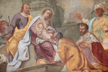 Chiesa di Loreto; Gesù e i magi affresco