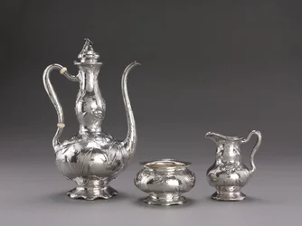 Servizio da Caffè Martelé: Caffettiera, c.1900-1910