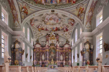Navata, altare, dipinto del soffitto, fotografia interna, Chiesa parrocchiale cattolica di San Giorgio, Neustift, Valle dello Stubai, Tirolo, Austria, Europa