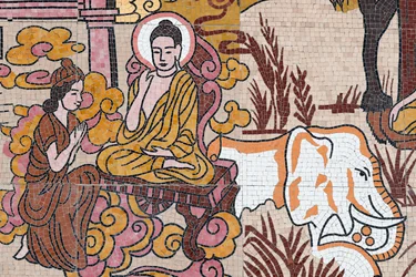 Pagoda buddista Ong Nui, affresco murale, La vita del Buddha, Quy Nhon, Vietnam, 2019