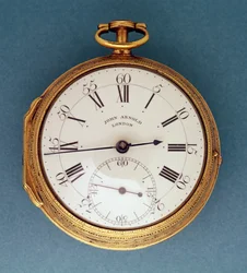 Orologio da tasca con cassa in argento dorato e quadrante in smalto bianco