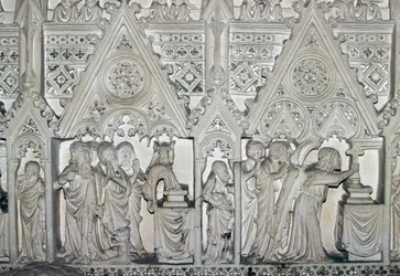 Sarcofago di Pedro I (1320-1367) con scene dalla vita di San Bartolomeo, chiesa del monastero di Alcobaça (Patrimonio Mondiale dell