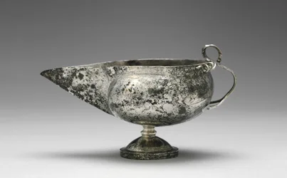 Brocca con beccuccio, 300-600