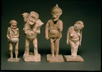 Statuette di attori e attrici, Ellenistico, c.325-50 a.C. (terracotta)