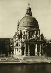 La Basilica di Santa Maria della Salute alla fine del Canal Grande. Fotografia di Wilhelm Bode