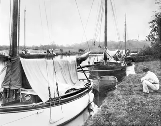 Regno Unito: Yacht e imbarcazioni fluviali a Wroxham Broad. Norfolk Broads
