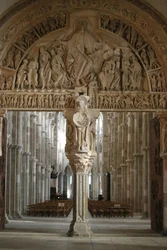 Portale del nartece della basilica di Vézelay, Vézelay, Francia