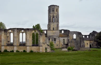Vista di La Sauve Maggiore, Abbazia di La Sauve-Maggiore in Gironda. XI secolo