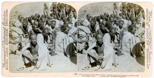 Prigionieri Boxer catturati e portati dalla 6ª Cavalleria degli Stati Uniti, Tientsin, Cina, 1901