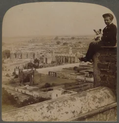 Dal Duomo di San Francisco, sulla più grande piramide azteca, guardando oltre Cholula, Messico, 1901