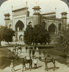 Tomba di Akbar, Sikandarah, Uttar Pradesh, India, c1900s