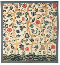 Un paio di arazzi crewel