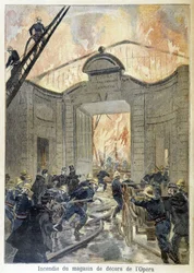 Intervento dei vigili del fuoco durante l