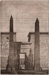 Vista frontale di una ricostruzione degli obelischi di Luxor in Egitto
