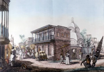 Edifici indù: strada nella città di Calcutta (Kalkata), India.