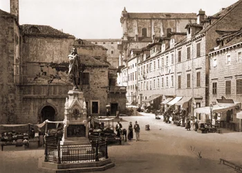 Piazza Gundulic a Ragusa. Fine XIX secolo.