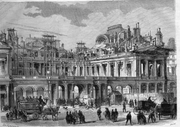Lavori di ricostruzione del Palazzo Reale a Parigi