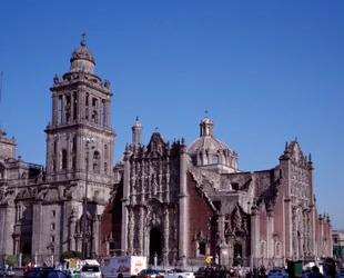 Arte barocca: vista della Cattedrale Metropolitana di Città del Messico. Messico, XVIII secolo.