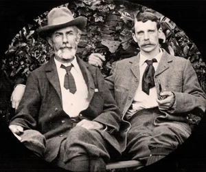 Edward Carpenter e il suo compagno George Merrill, ca. 1900