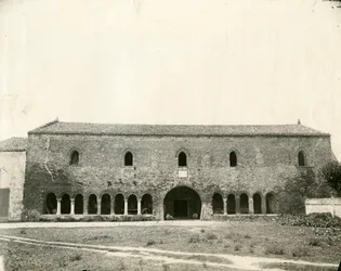 Palazzo della Ragione, abbazia di Pomposa, Emilia-Romagna, Italia, ca 1890