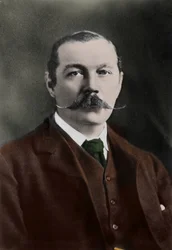 Ritratto di Sir Arthur Conan Doyle (1859-1930), scrittore inglese, creatore del personaggio di "Sherlock Holmes"