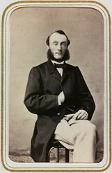 Ritratto di un uomo, carte de visite; il supporto contiene l